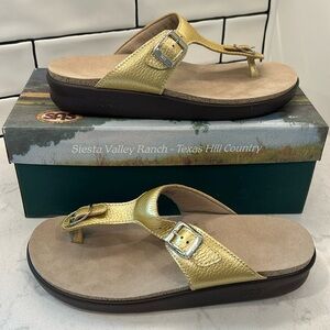 SAS Women Thong Sandals Slide SANIBEL Gold 10 M NEW Made in USA